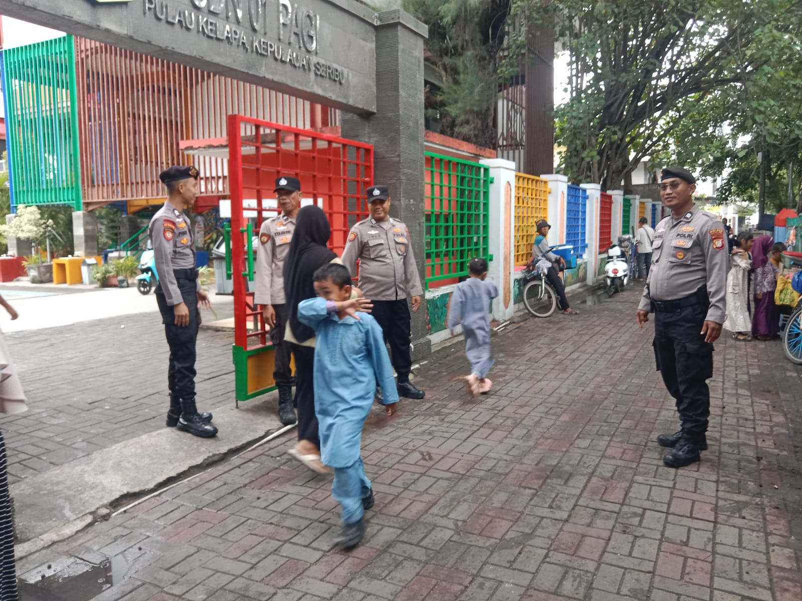 Polres Kepulauan Seribu Rutin Gelar Strong Point di Dermaga dan Sekolah, Kapolres Tekankan Keselamatan dan Perlindungan Anak