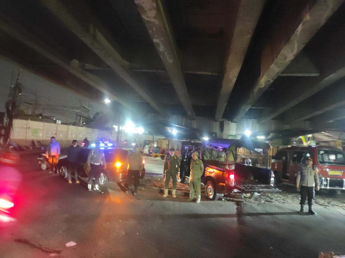 Antisipasi Gangguan Kamtibmas, Polsek Bekasi Barat Gelar Patroli Skala Sedang