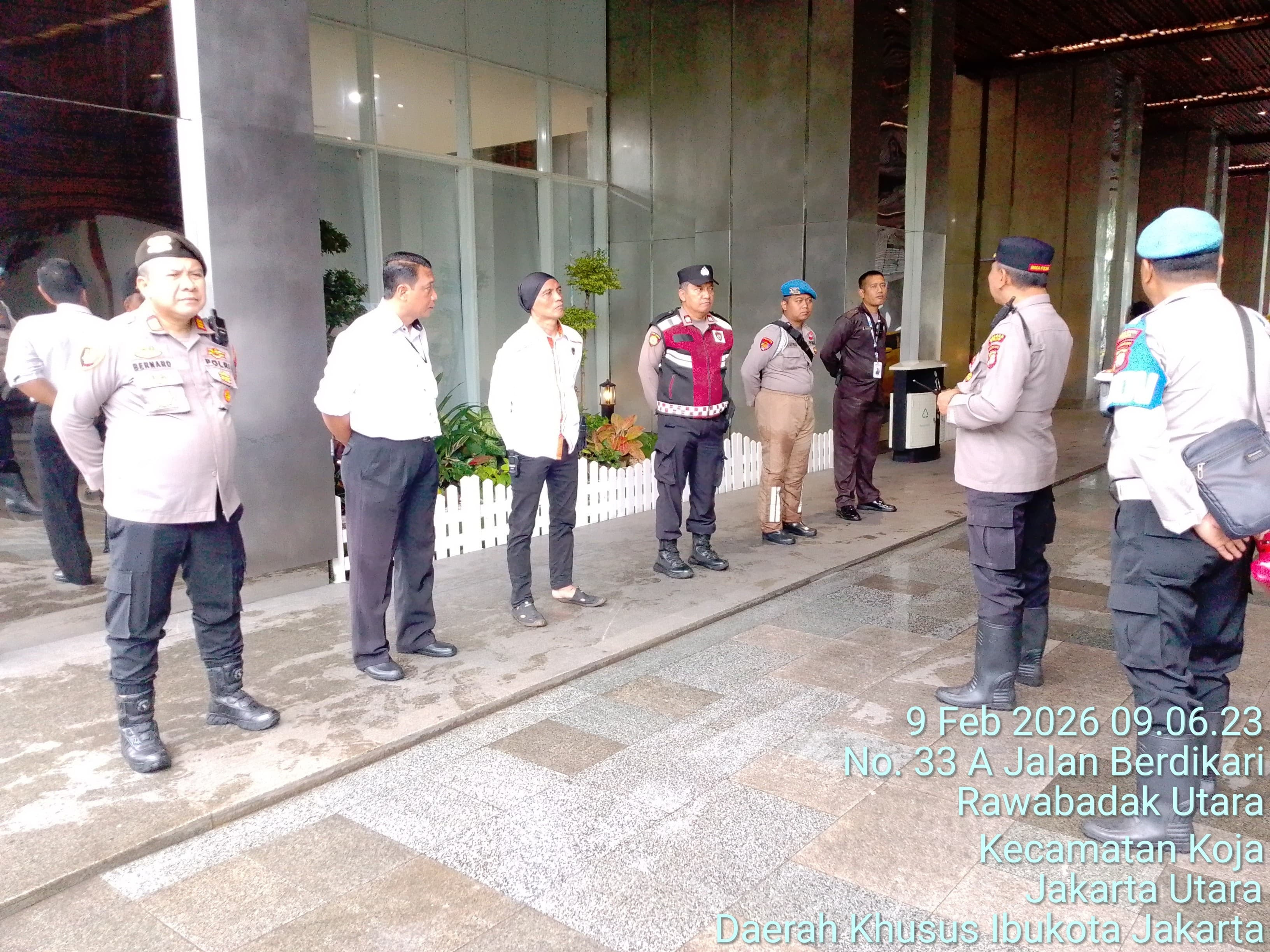 Polsek Koja Siagakan Personel Amankan Rencana Aksi Mahasiswa di PT Pelindo Tower