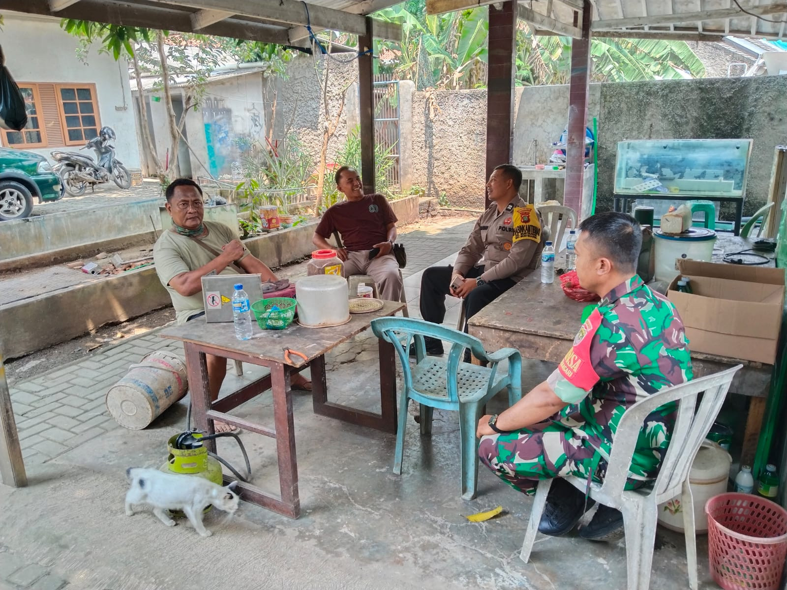 Dukung Program Pemerintah, Polsek Jatiasih Monitoring Sosialisasi Bantuan Bedah Rumah di Jatikramat