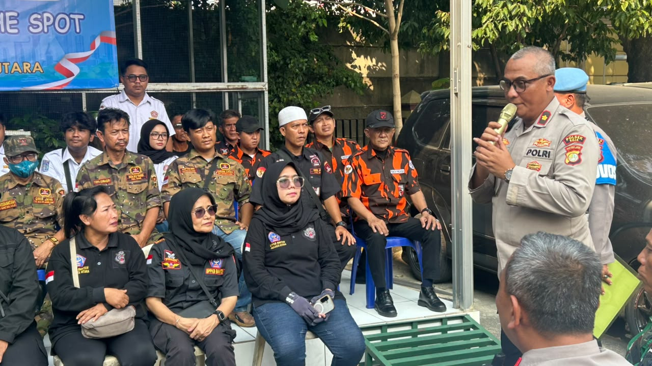 Kapolsek Koja Ajak Warga Tugu Utara Perkuat Sinergi Jaga Kamtibmas Lewat Program Jaga Jakarta On The Spot