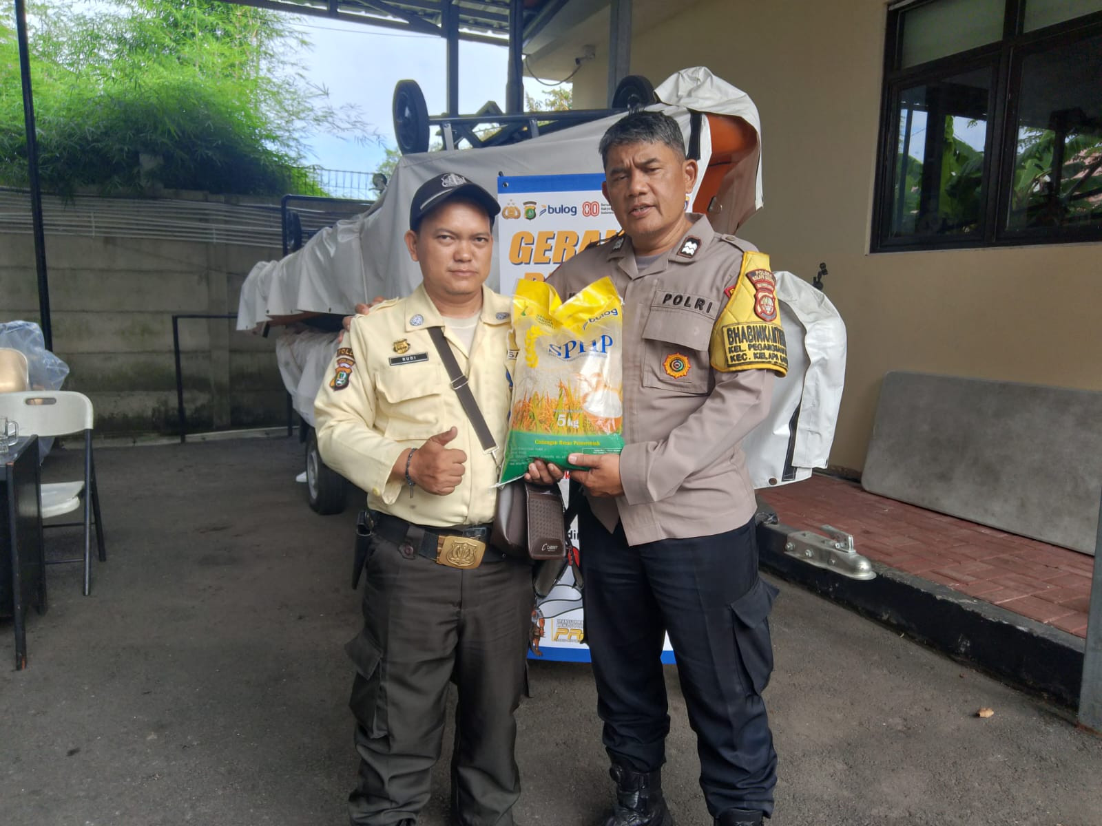Polsek Kelapa Gading Gelar Gerakan Pangan Murah, Warga Antusias Beli Beras SPHP