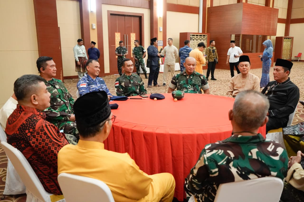 TNI AL Bersama Forkopimda Kepri Dorong Pimpinan Menjadi Teladan Dalam Pembayaran Zakat
