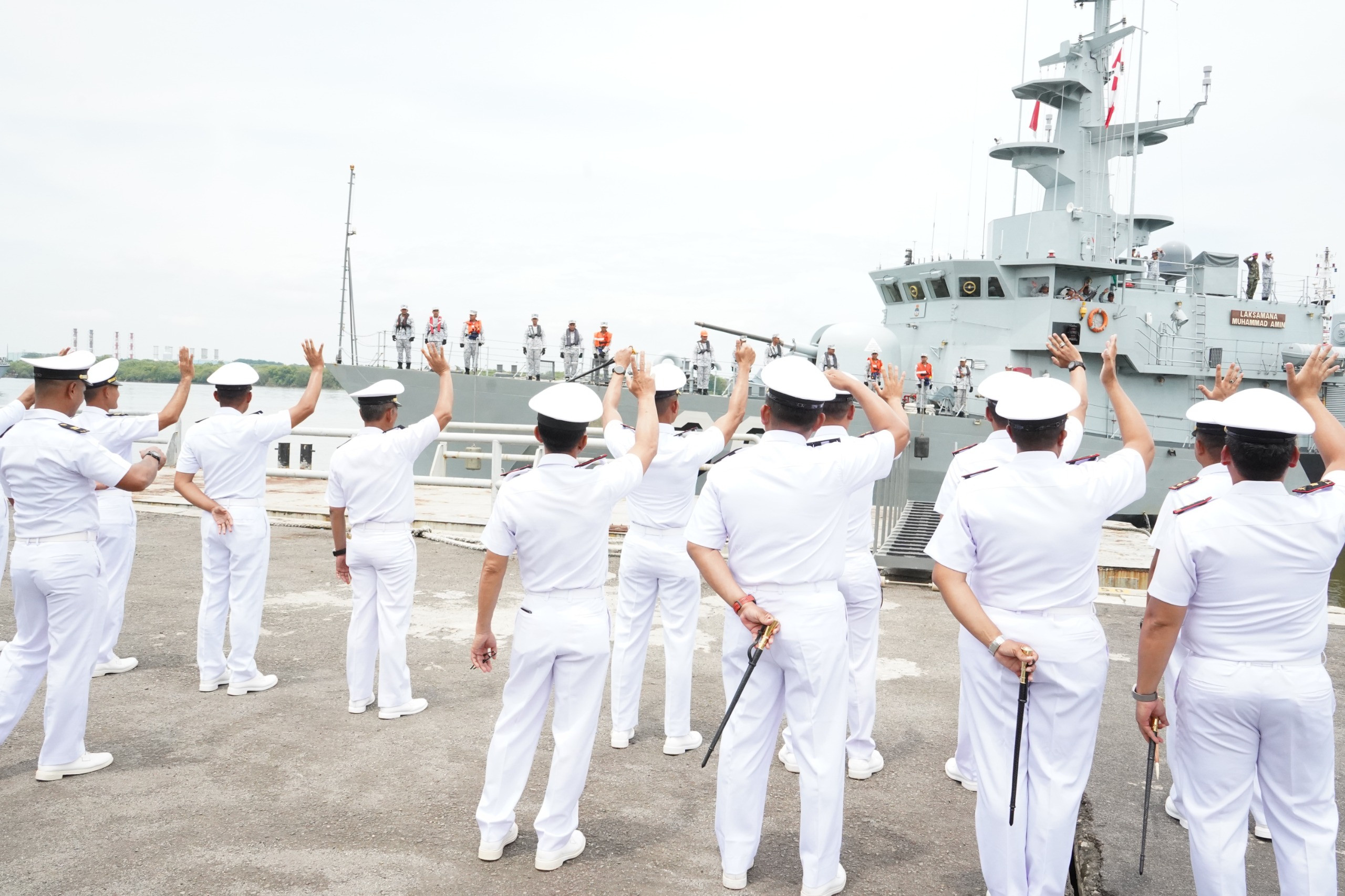 Kodaeral I Lepas Keberangkatan Kapal Perang Malaysia Usai Laksanakan Patkor Malindo