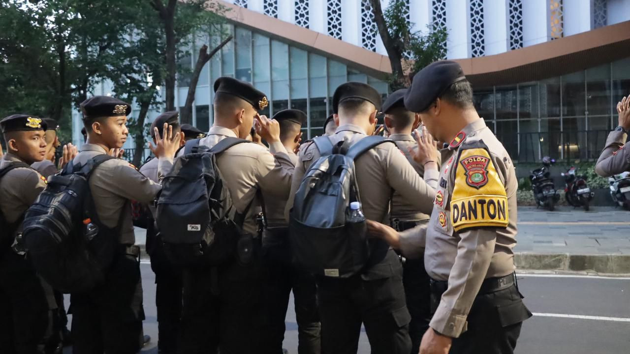 1.587 Personel Dikerahkan Amankan HUT ke-80 TNI di Monas, Polisi Imbau Warga Tertib dan Waspada