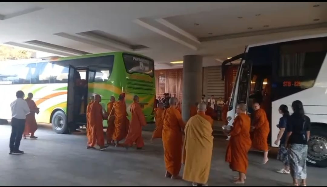 Polsek Metro Penjaringan Amankan Kegiatan Sanghadana Khatinakala 2025 di Tzu Chi PIK