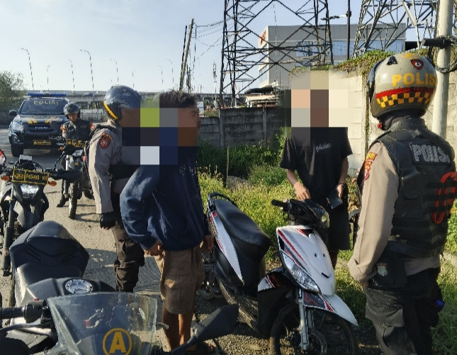 TP3 Polres Metro Jakarta Utara Tangkap Tiga Pemuda Bawa Tramadol di Cilincing