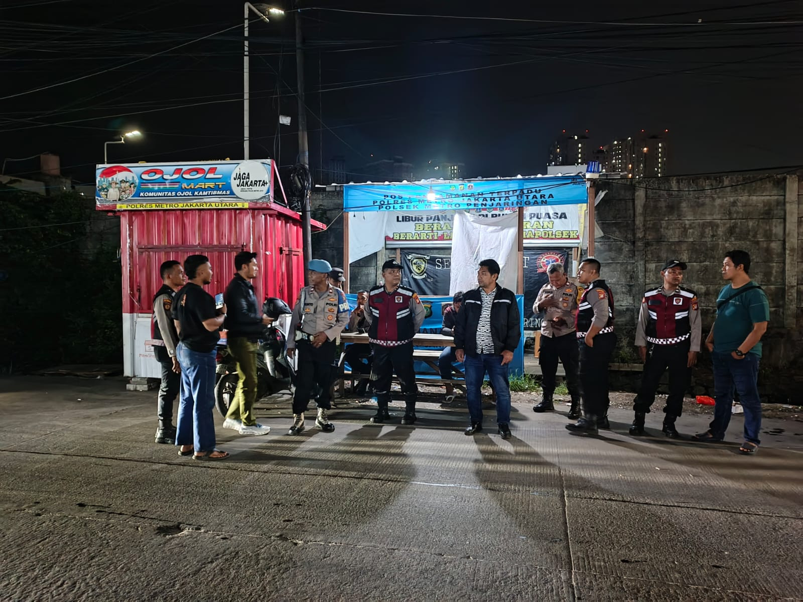 Jaga Jakarta, Jaga Lingkungan: KRYD Polsek Metro Penjaringan Sasar Titik Rawan Kejahatan Malam Hari