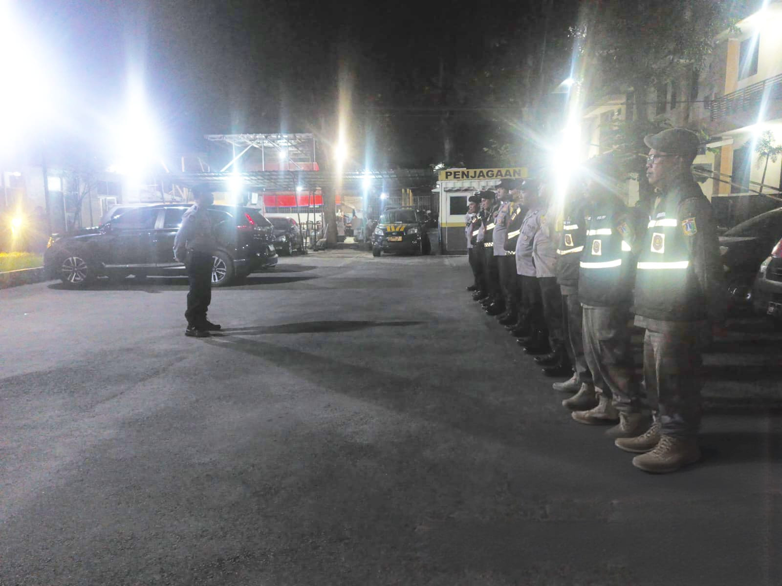 Polsek Cilincing Gelar Apel KRYD Jaga Jakarta+, Patroli Fokus Antisipasi Tawuran dan Gangguan Kamtibmas