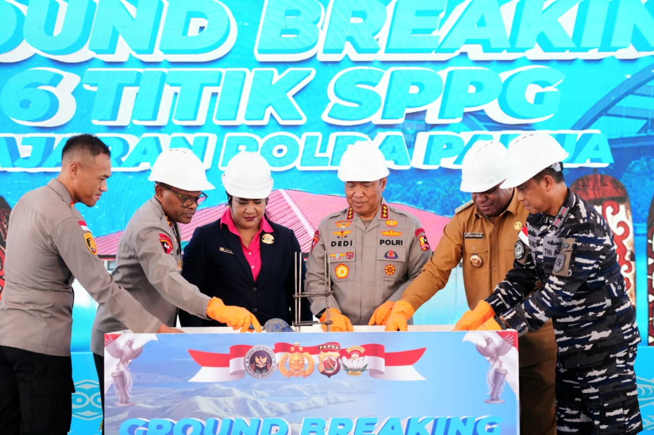 Polri Lakukan Groundbreaking 6 SPPG Baru di Papua, Wakapolri: “Ini Investasi Pelayanan untuk Rakyat”
