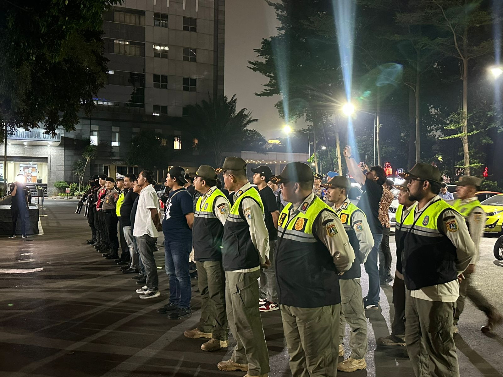 Polda Metro Jaya Gelar Patroli Gabungan di Jakarta Selatan Malam Ini