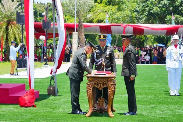 Panglima TNI Lantik 796 Perwira Prajurit Karier TNI Reguler dan Progsus TA 2026