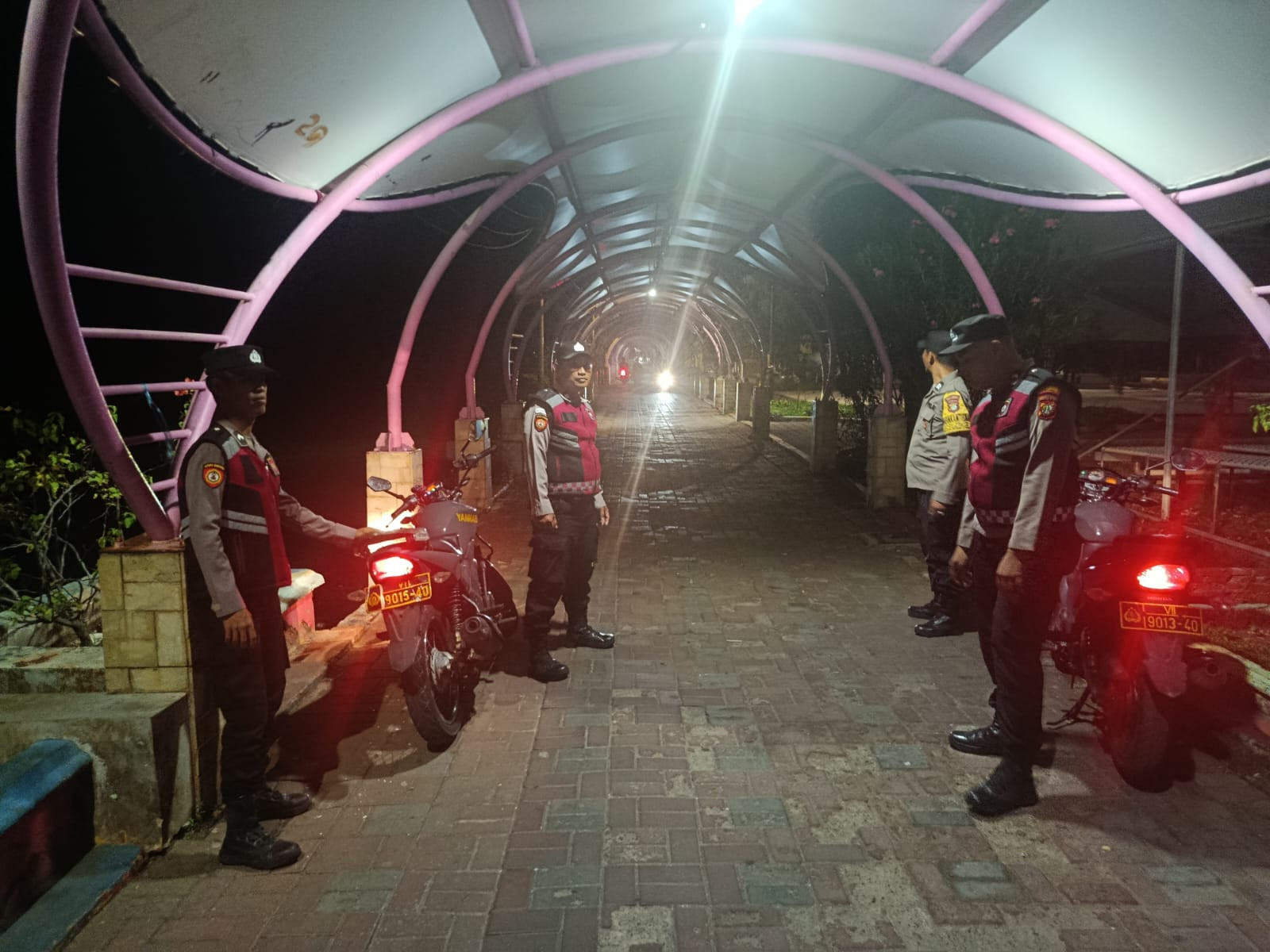 Patroli Gabungan Dini Hari Polsek Kepulauan Seribu Utara Antisipasi 3C, Warga Diajak Aktif Gunakan Layanan 110