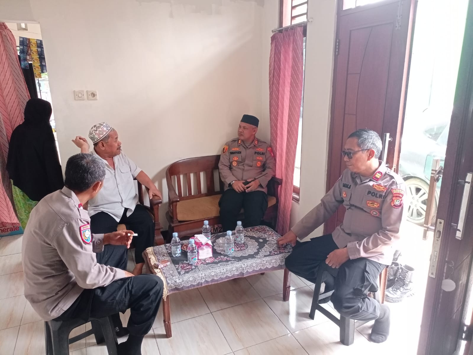 Perkuat Sinergi, Kapolsek Bekasi Barat Sambangi Tokoh Masyarakat Betawi