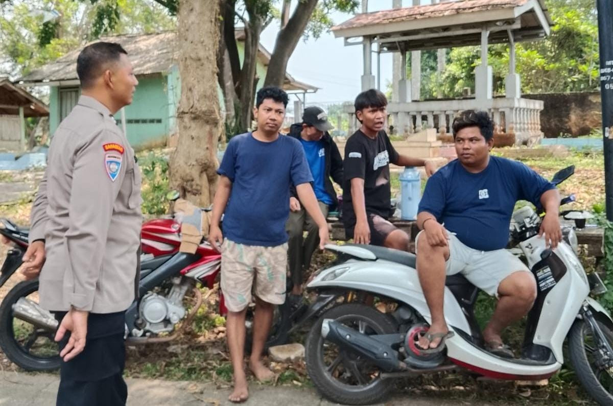 Patroli Dialogis, Bhabinkamtibmas Mustikasari Polsek Bantargebang Ajak Warga Aktif Jaga Kamtibmas