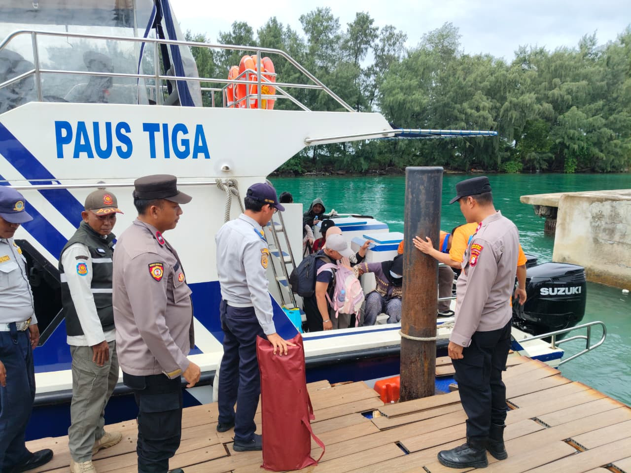 Strong Point Polres Kepulauan Seribu di Dermaga, Kapolres Tekankan Keselamatan dan Kenyamanan Wisatawan