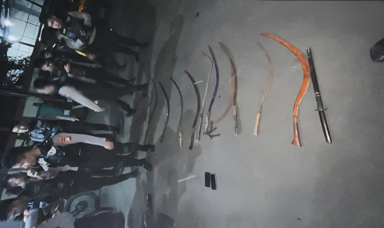 Patroli Perintis Presisi Gagalkan Tawuran di Jaktim, 4 Pemuda dan 12 Sajam Diamankan