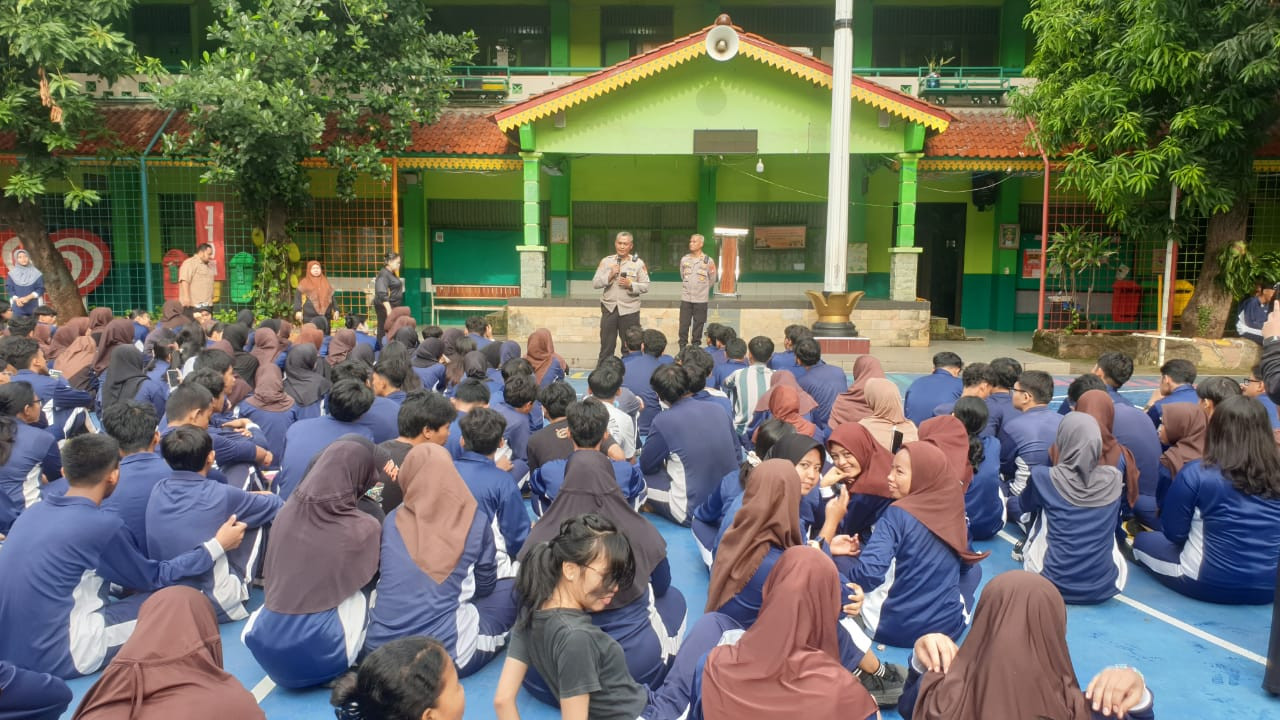 Kapolsek Koja Ajak Pelajar SMAN 110 Jauhi Tawuran dan Narkoba