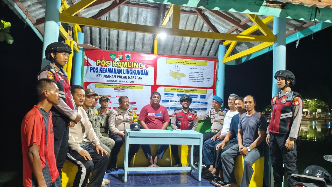 Polsek Kepulauan Seribu Utara Gelar Kegiatan Pos Kamling Bersama Tiga Pilar, Jaga Keamanan Lingkungan Tetap Kondusif