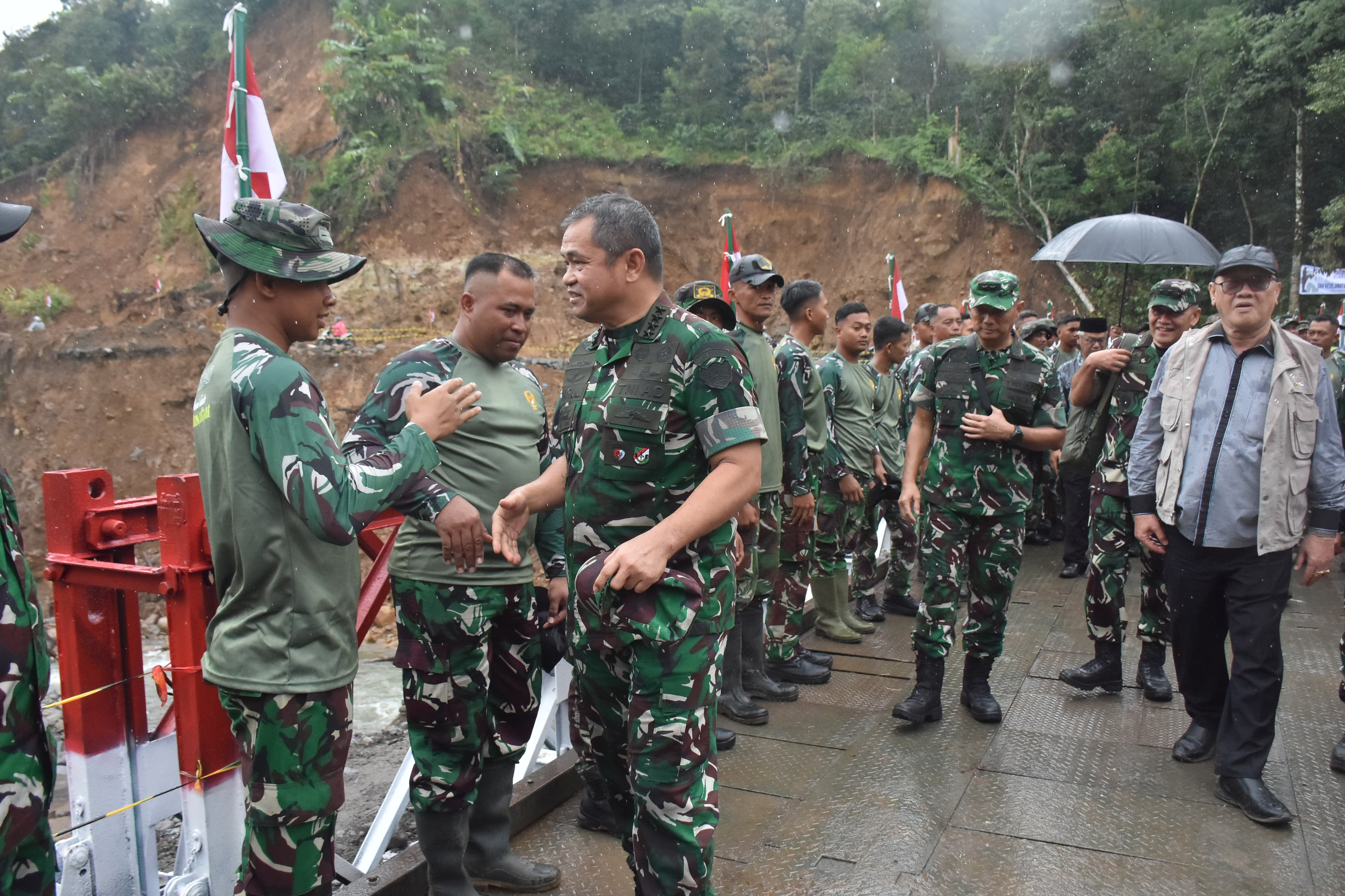 Kasad Resmikan Jembatan Bailey, Pulihkan Akses Jalan Lintas Nasional Takengon–Bireuen