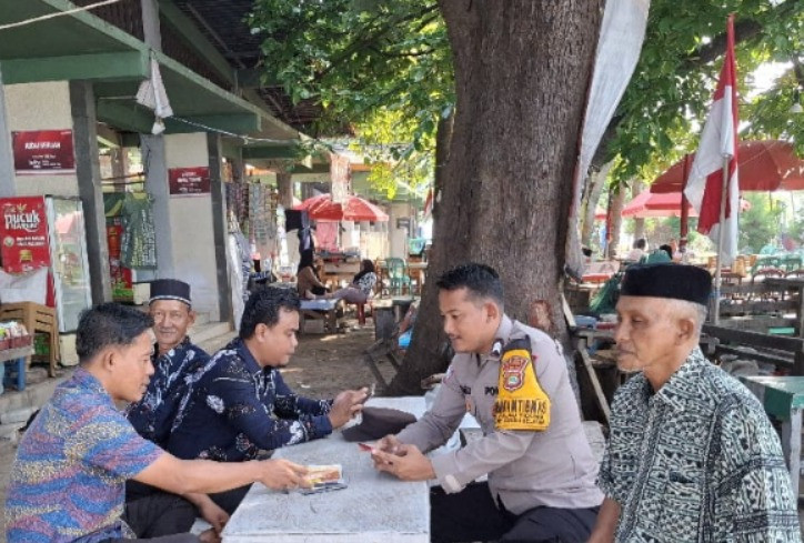 Bhabinkamtibmas Pulau Tidung Sosialisasikan Layanan Call Center 110, Ajak Warga Jaga Jakarta