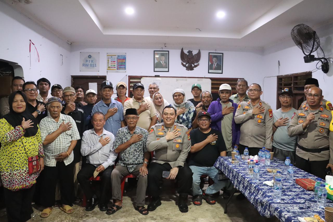 Kapolres Tanjung Priok Sambangi Satkamling Muara Angke, Dengar Aspirasi Warga