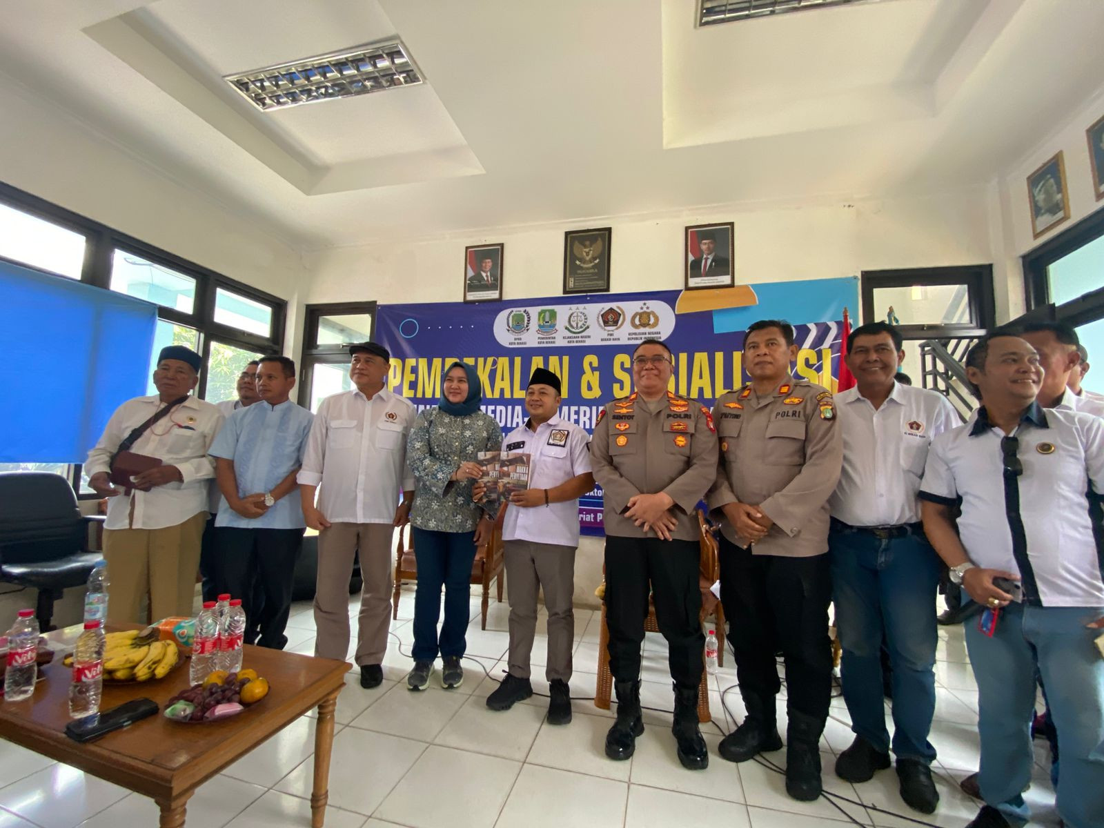 Polres Metro Bekasi Kota Gelar Pembekalan Sinergi Media - Pemerintah - Dunia Usaha: Perkuat Penerapan UU Pers, KIP, ITE dan Pengelolaan CSR/TJSL