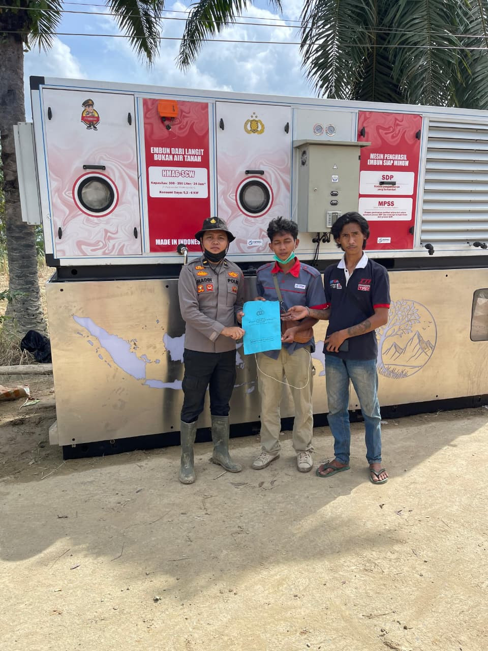 Polres Aceh Tamiang Terima Dua Unit Mesin Penghasil Embun Siap Minum dari Slog Polri