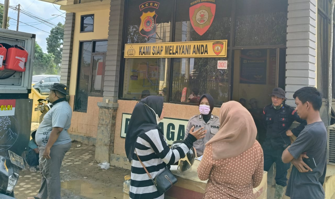 Polres Aceh Tamiang Tetap Layani Masyarakat Meski Mako Berlumpur Akibat Banjir