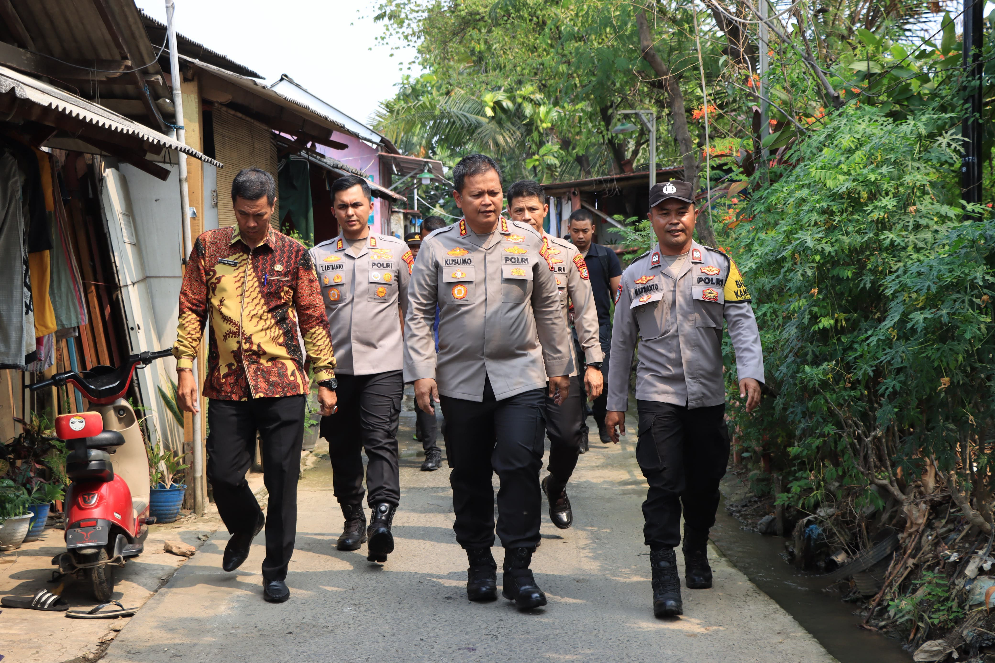 Kapolres Metro Bekasi Kota Gelar Jakarta On The Spot di Kelurahan Teluk Pucung Bekasi Utara
