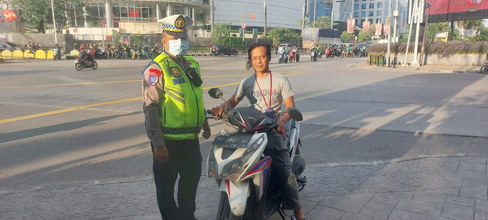 Polisi Lakukan Peneguran Edukatif Pelanggar Lalu Lintas dalam Ops Keselamatan Jaya 2026