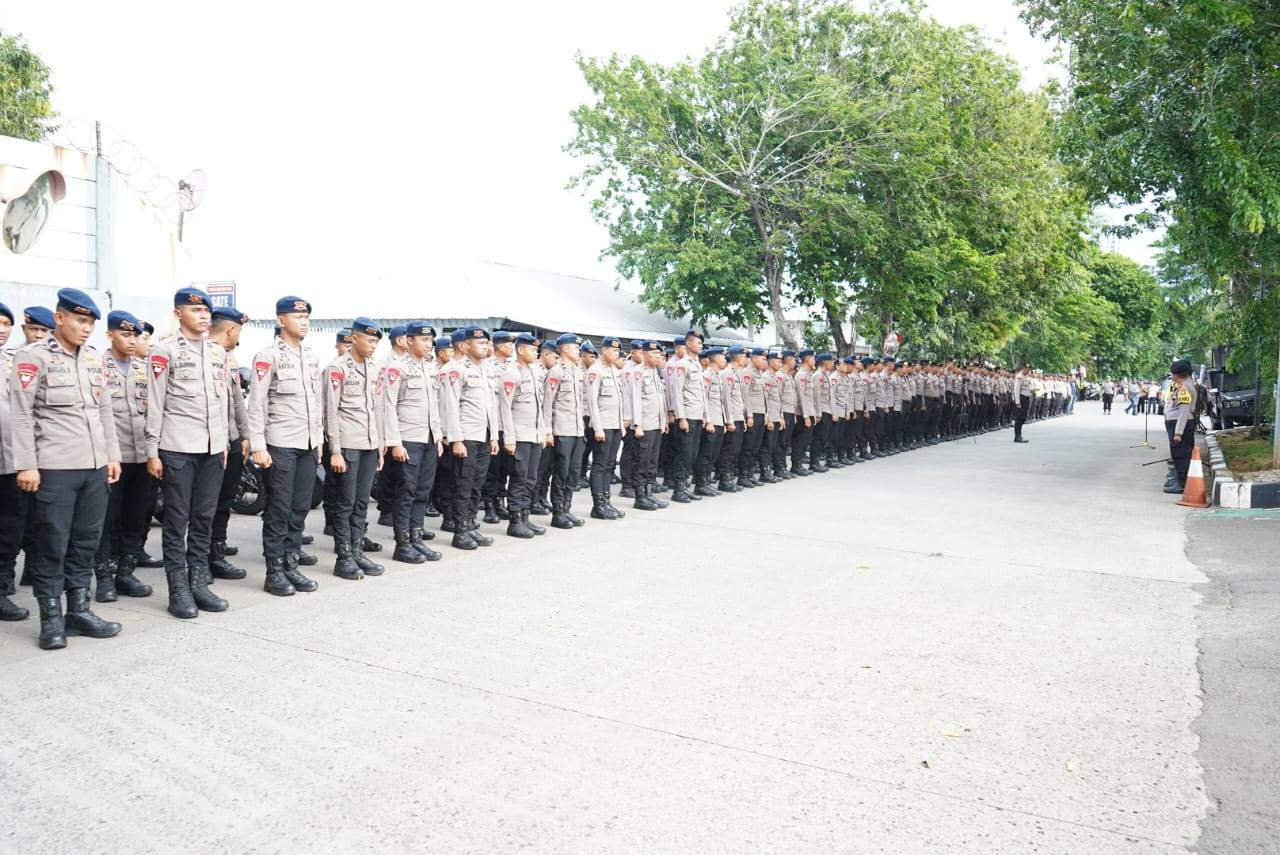 Polres Metro Jakut Kerahkan Ratusan Personel Amankan Aksi Unjuk Rasa GRIB Jaya di Sunter
