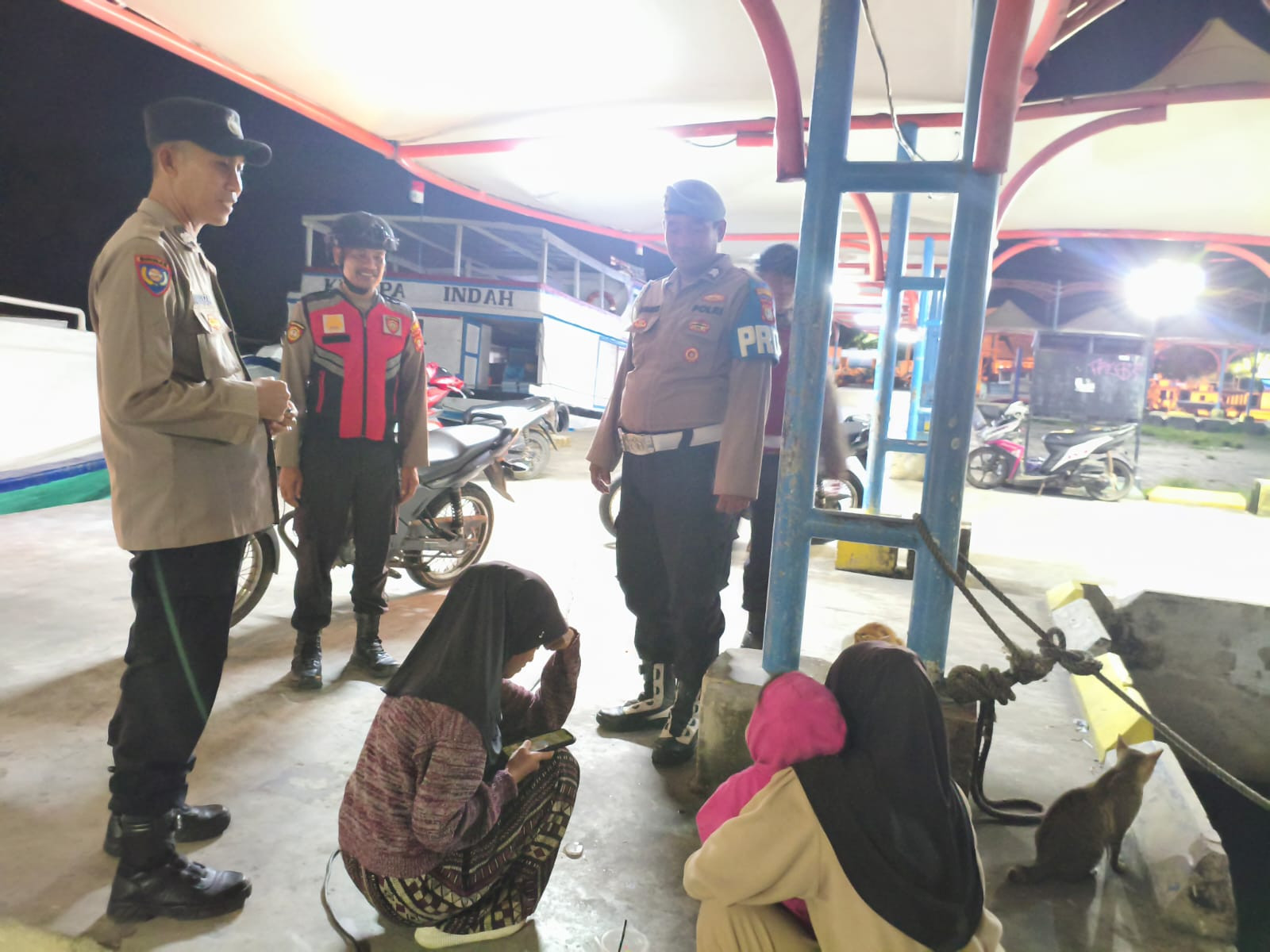 Patroli Malam Ramadhan 1447 H, Polsek Kepulauan Seribu Utara Bersama TNI dan Satpol PP Perkuat Siskamling Cegah Guantibmas