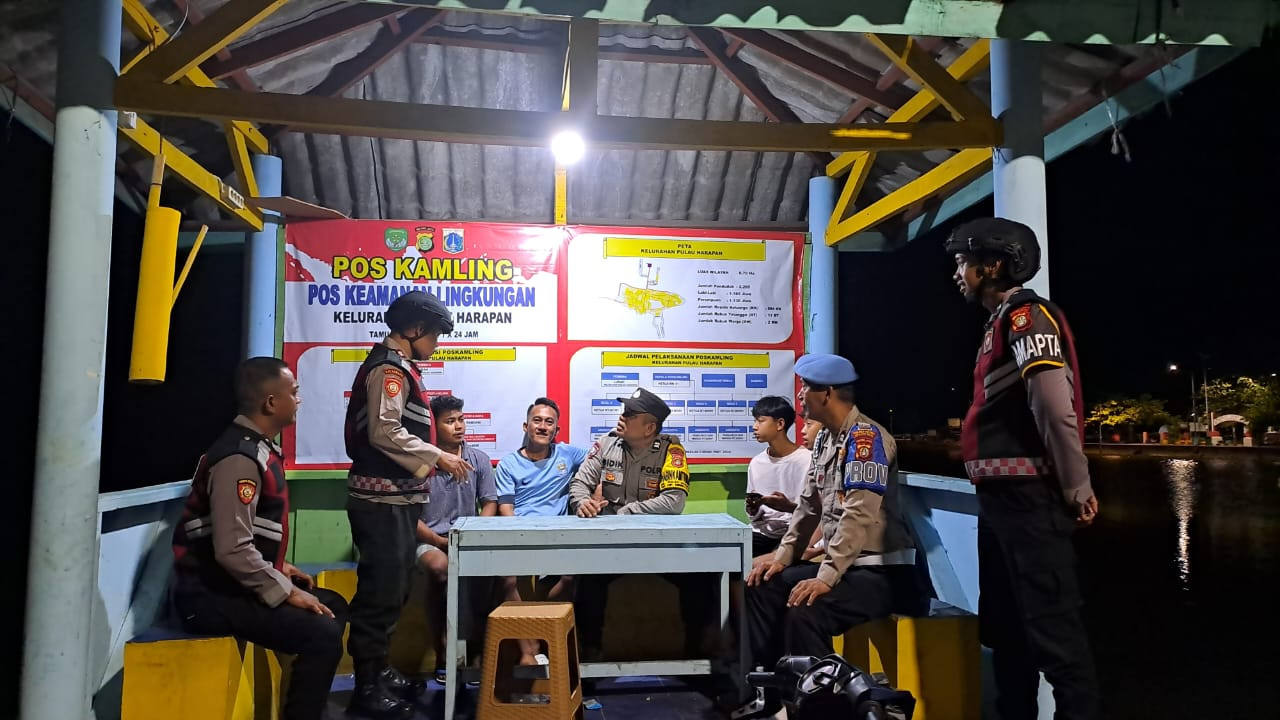 Patroli Malam Gabungan di Kepulauan Seribu, Petugas Sisir Pulau Berpenduduk Demi Rasa Aman Warga