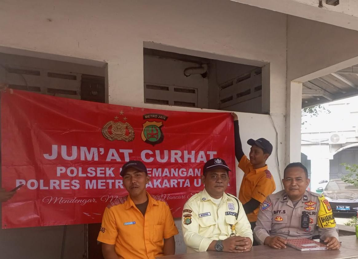 Polsek Pademangan Gelar Jum’at Curhat di Lodan Center, Ajak Warga Aktif Jaga Kamtibmas