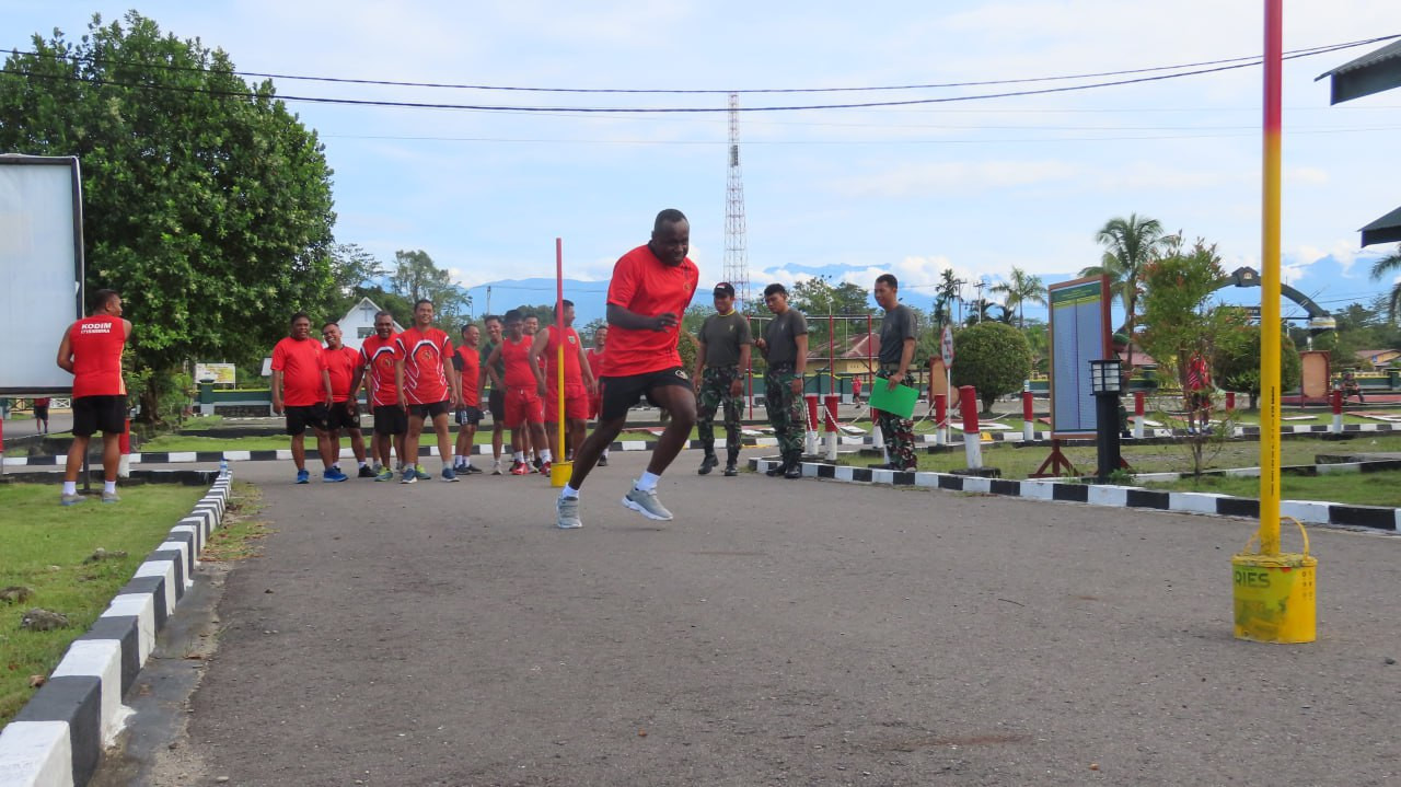 Jaga Serta Tingkatkan Kemampuan Fisik Prajurit, Kodim 1710/Mimika Gelar Tes Kesegaran Jasmani Periodik II