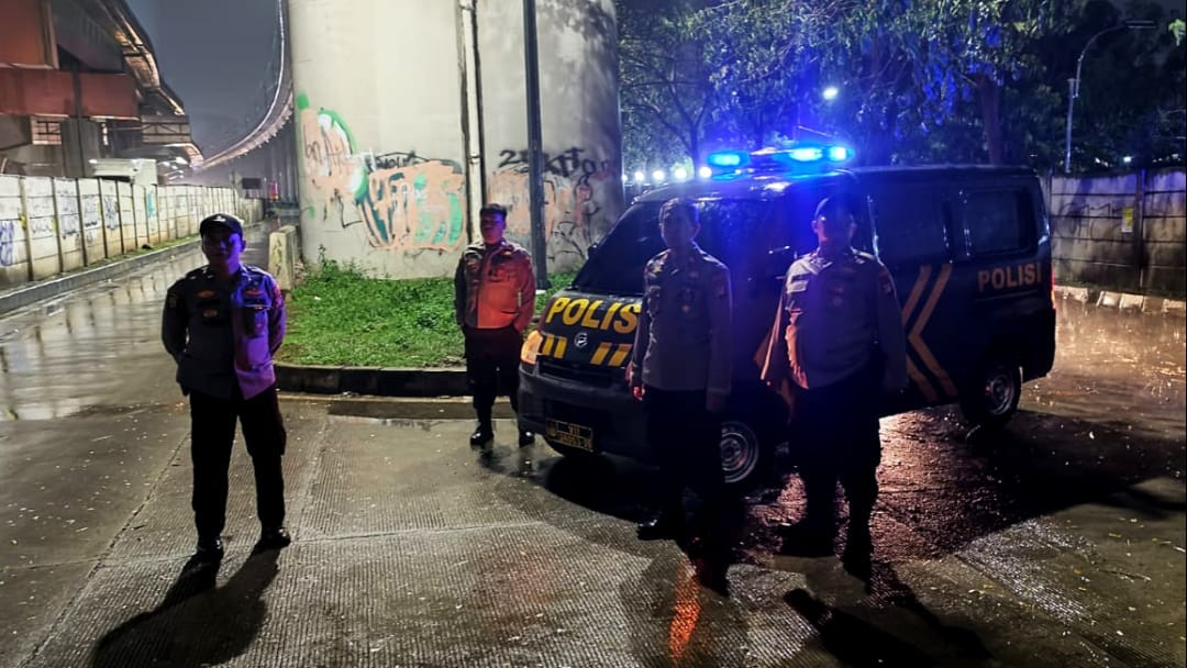 Sisir Titik Rawan, Unit Samapta Polsek Bekasi Selatan Optimalkan Patroli Hingga Dini Hari