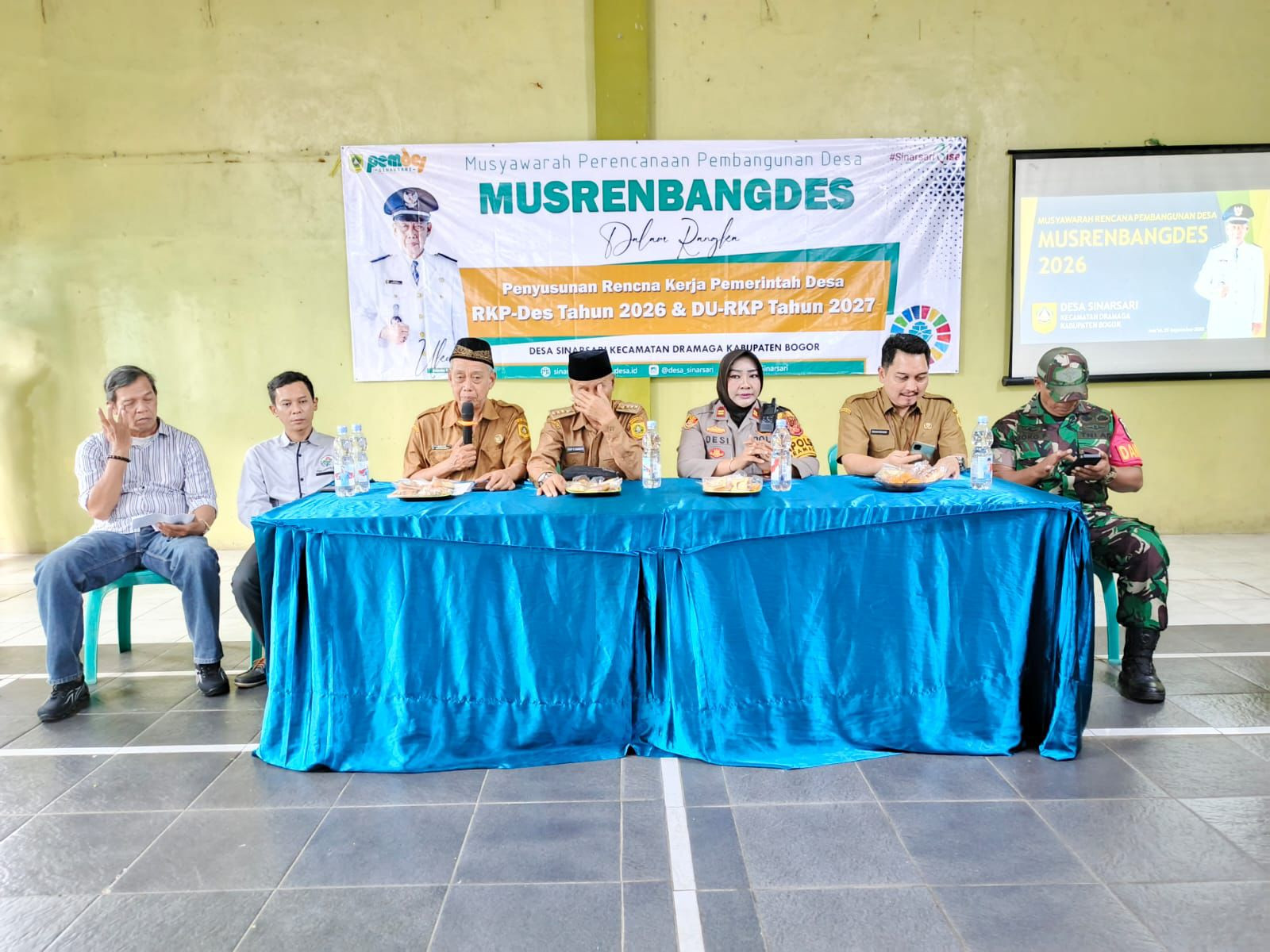 Kapolsek Dramaga Hadiri Musrenbang Desa Sinarsari, Ajak Warga Jaga Kondusifitas Wilayah