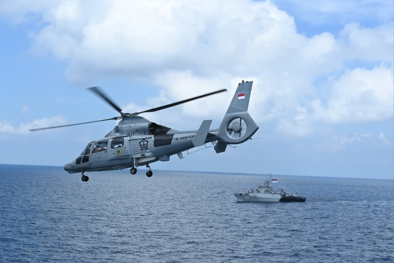 Panglima TNI Dampingi Menhan RI Tinjau Latihan Gabungan di Karimunjawa