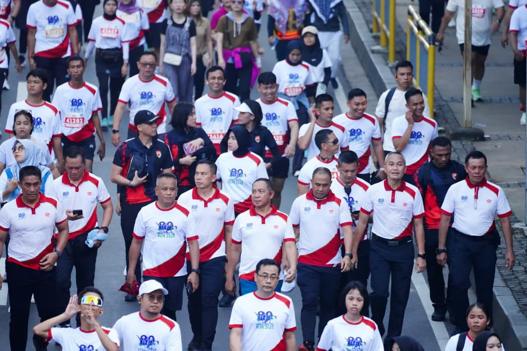 Ribuan Peserta Meriahkan “Panglima TNI Run 2025” di Monas