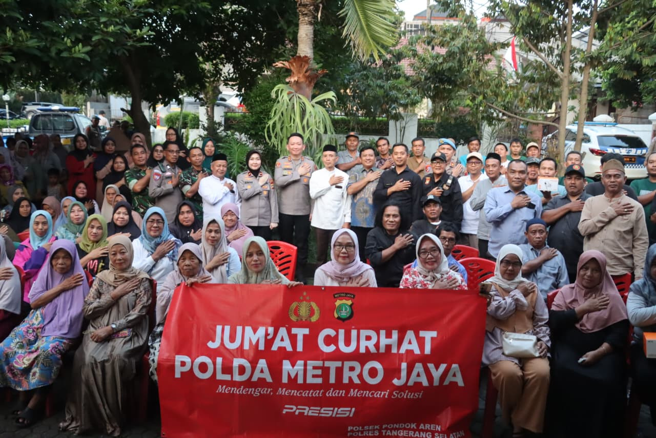 Jum’at Curhat Bersama Warga Pondok Pucung, Kapolres Tangsel Berpesan Jaga Lingkungan