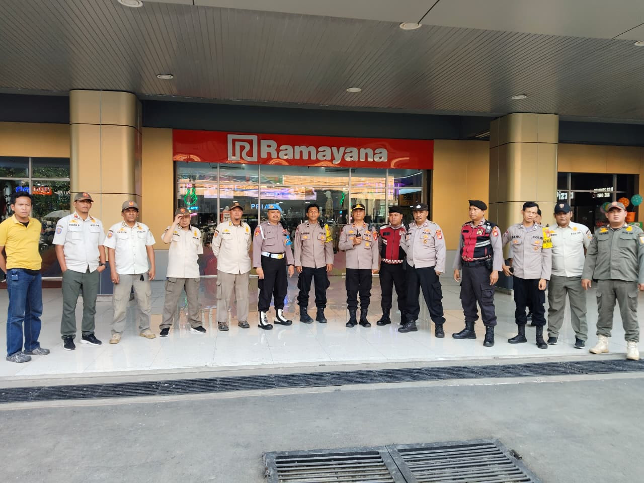 Polsek Koja Gelar Patroli KRYD di Pusat Keramaian dan Sentra Ekonomi