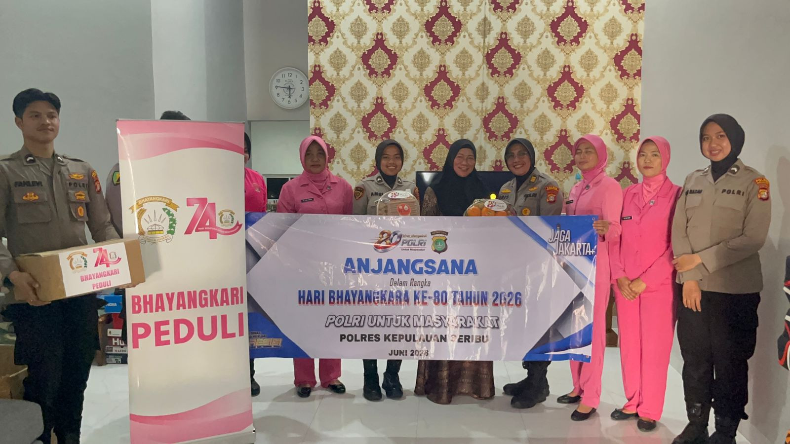 Sambut Hari Bhayangkara ke-80, Polres Kepulauan Seribu Gelar Anjangsana ke Purnawirawan, Warakawuri dan Pensiunan PNS Polri