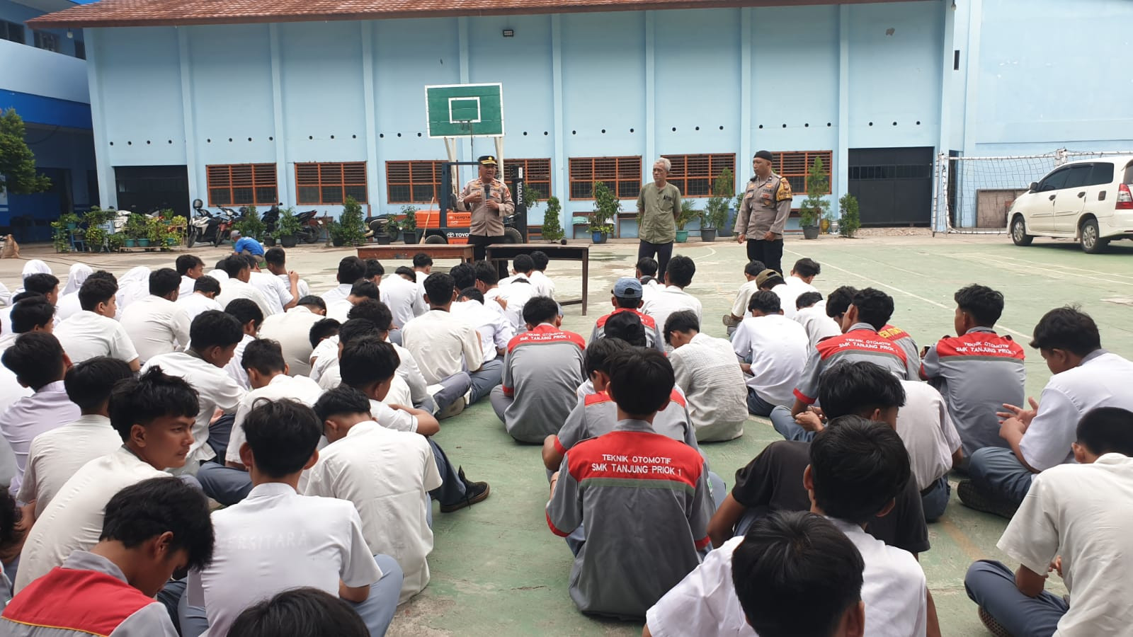 Polisi Sambangi SMK Tanjung Priok 1, Ajak Siswa Bijak dan Tidak Terprovokasi Aksi Demo