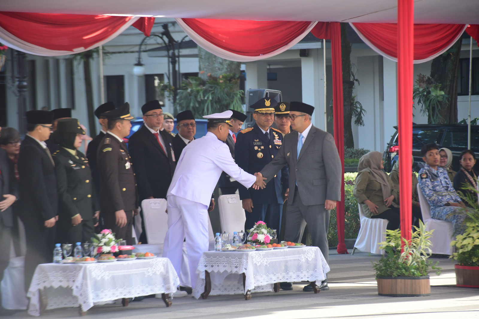 Komandan Lanal Bandung Hadiri Upacara Peringatan Hari Bela Negara Ke-77 Tahun 2025 Tingkat Kota Bandung