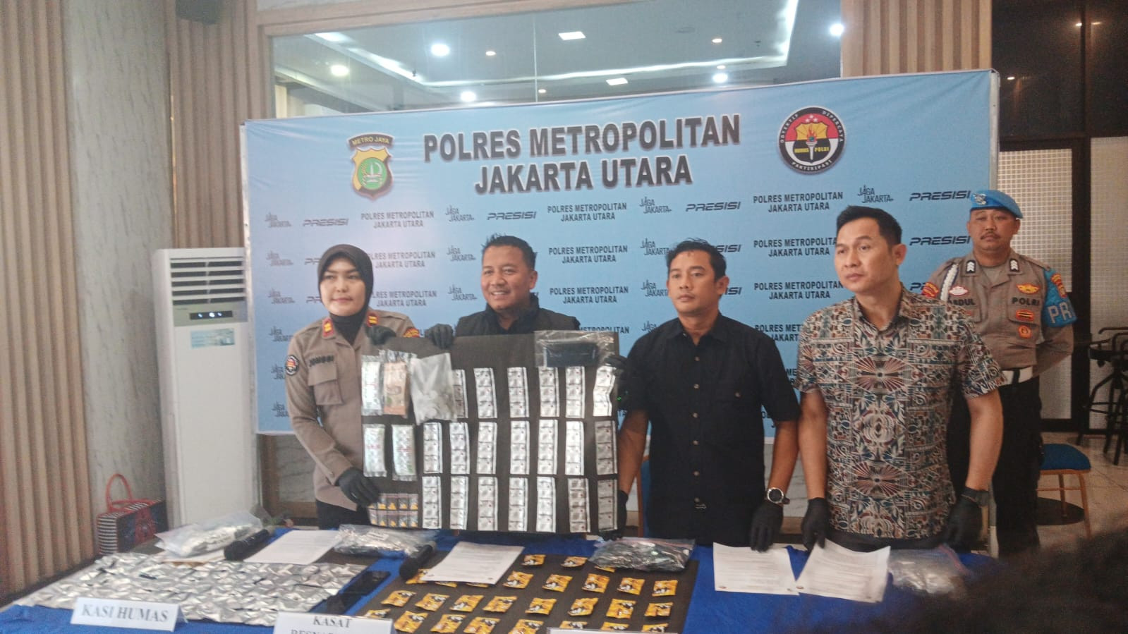 Satresnarkoba Polres Metro Jakut Bongkar Peredaran Obat Keras Ilegal, 1.969 Butir Disita