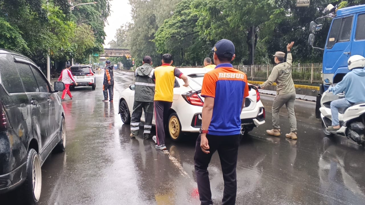 Jaga Jakarta Bersih, Kerja Bakti Serentak Digelar di Kecamatan Penjaringan Jakarta Utara